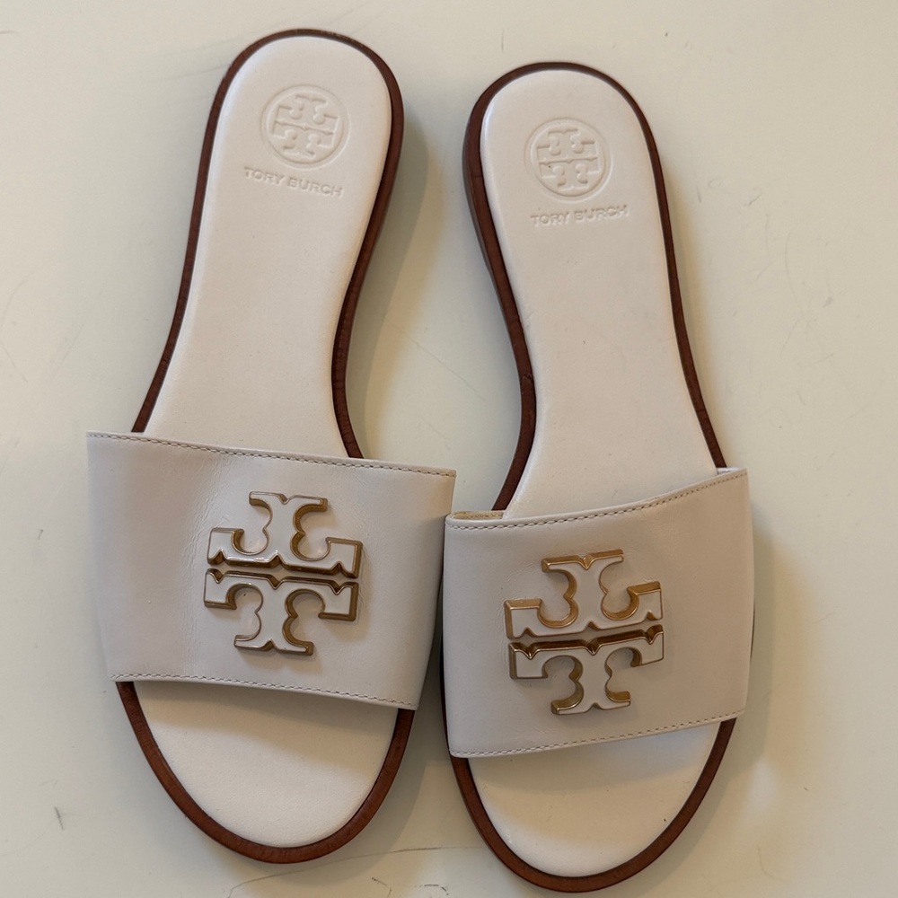 Tory Burch Cream Leather Logo Slide Sandals with Gold Emblem never worn